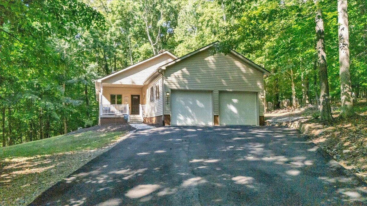 109 Creeden DR - Photo 44