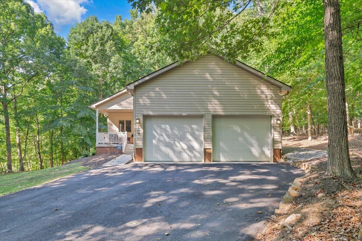 109 Creeden DR - Photo 47