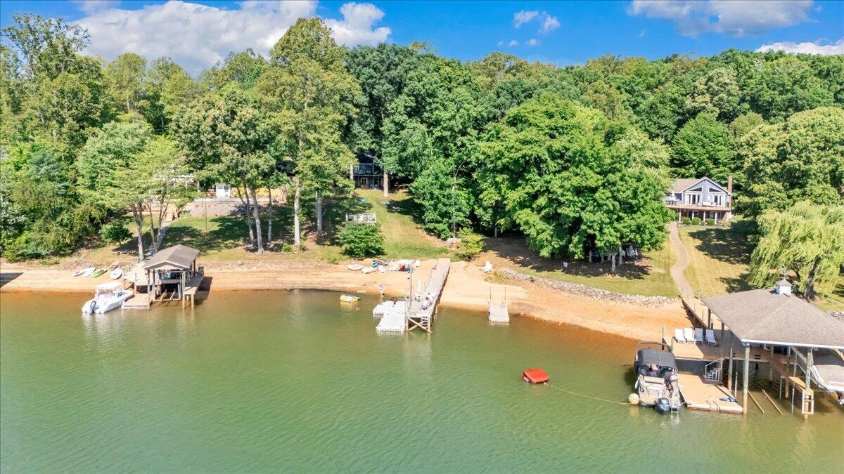 109 Creeden DR - Photo 48