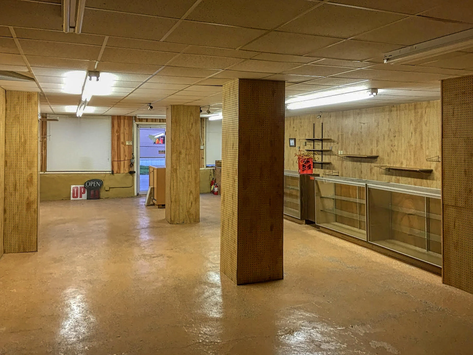 630 Bridge ST SW - Photo 3
