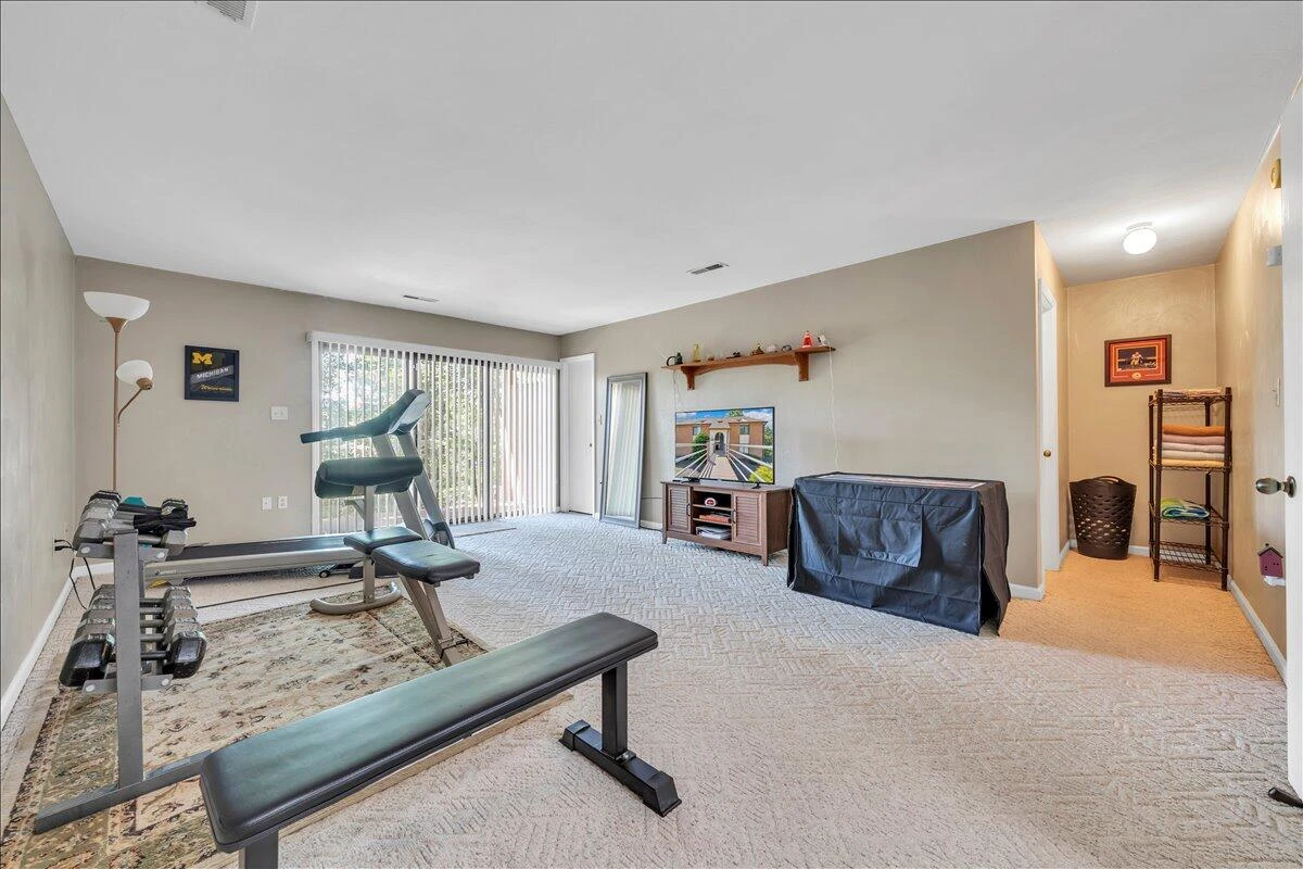 3372 Forest CT - Photo 32