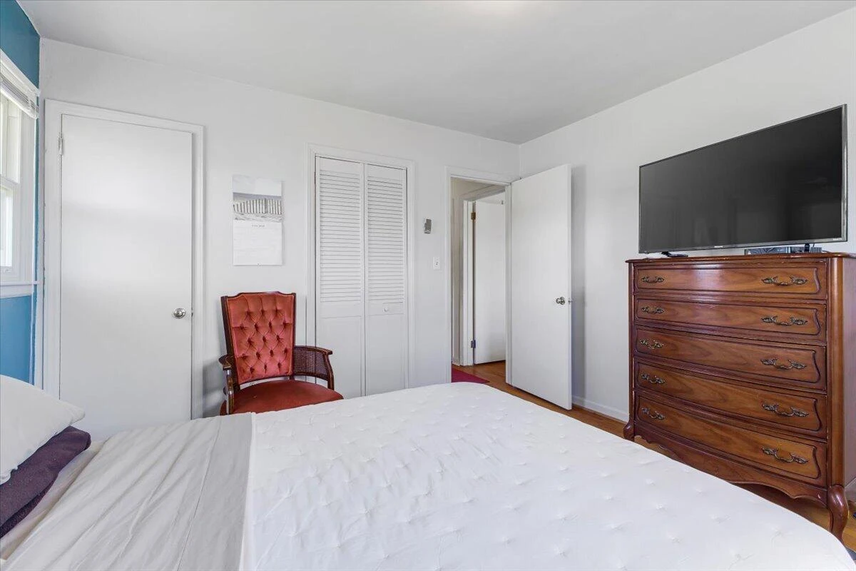 2908 Neil DR - Photo 21