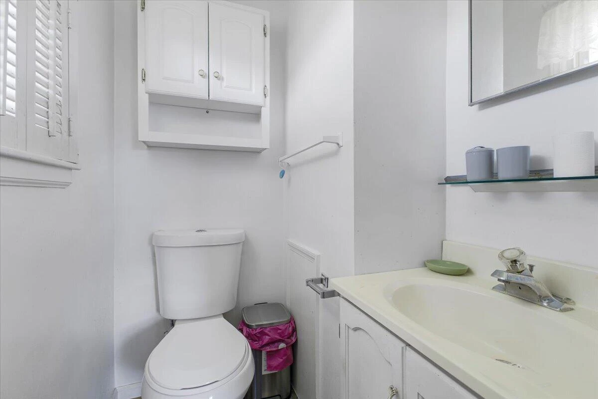 2908 Neil DR - Photo 22