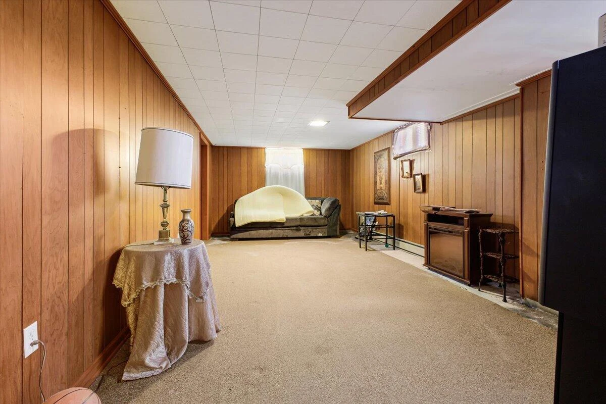 2908 Neil DR - Photo 25