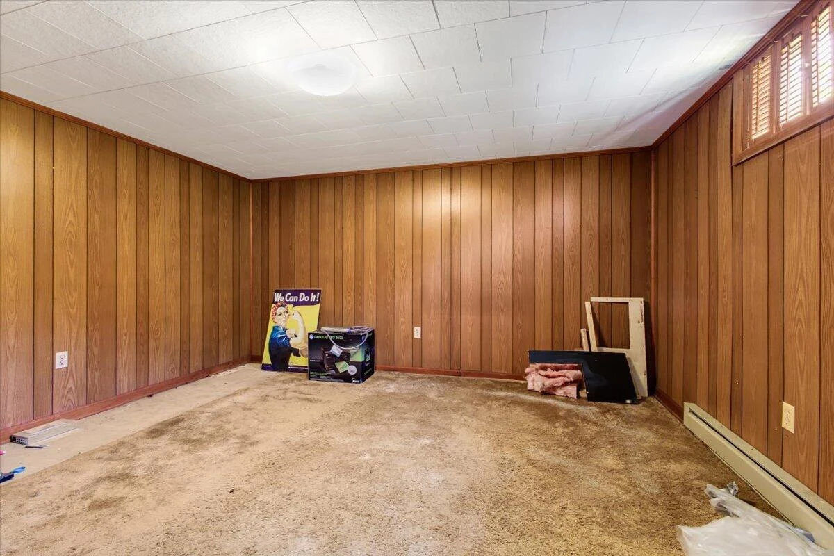 2908 Neil DR - Photo 27