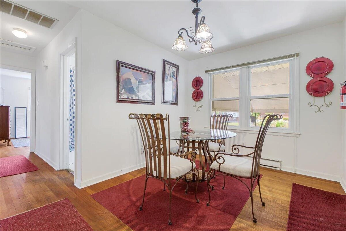 2908 Neil DR - Photo 8