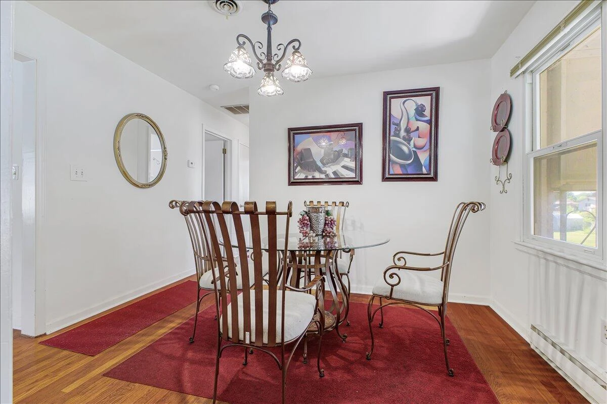 2908 Neil DR - Photo 9
