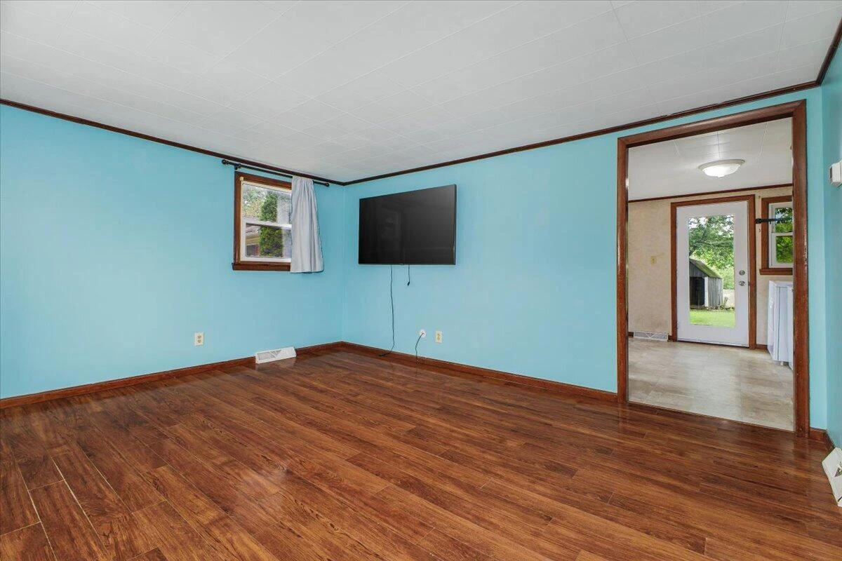 590 Agee ST NW - Photo 4