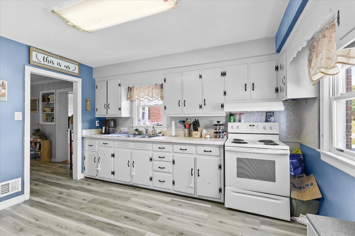 3707 Colonial AVE - Photo 8