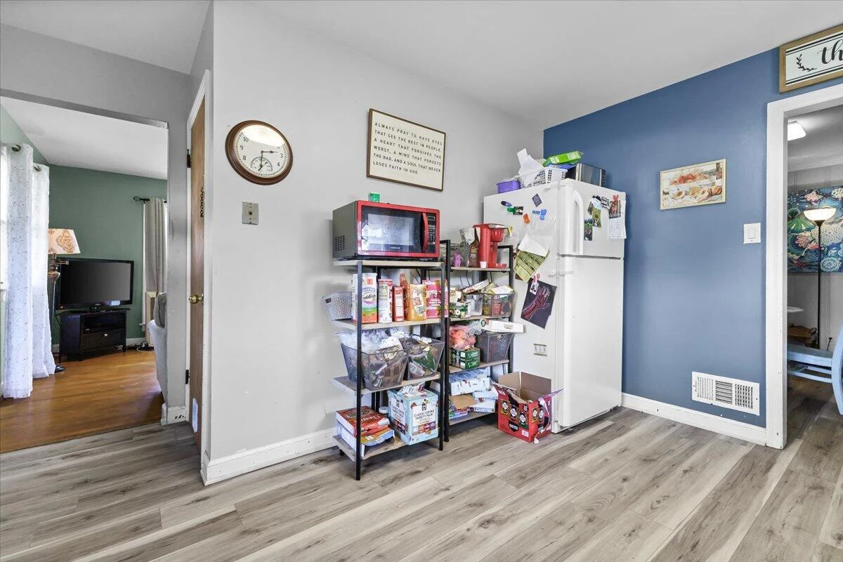 3707 Colonial AVE - Photo 9