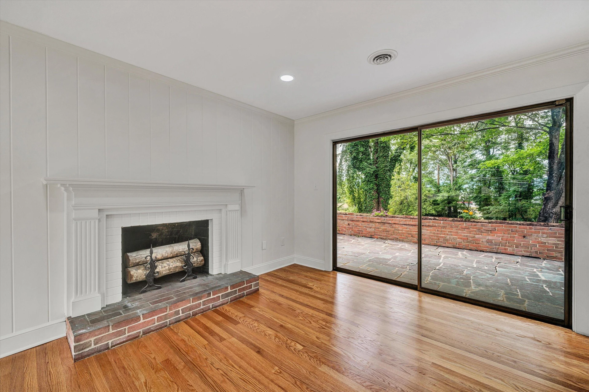3751 Londonderry DR SW - Photo 11