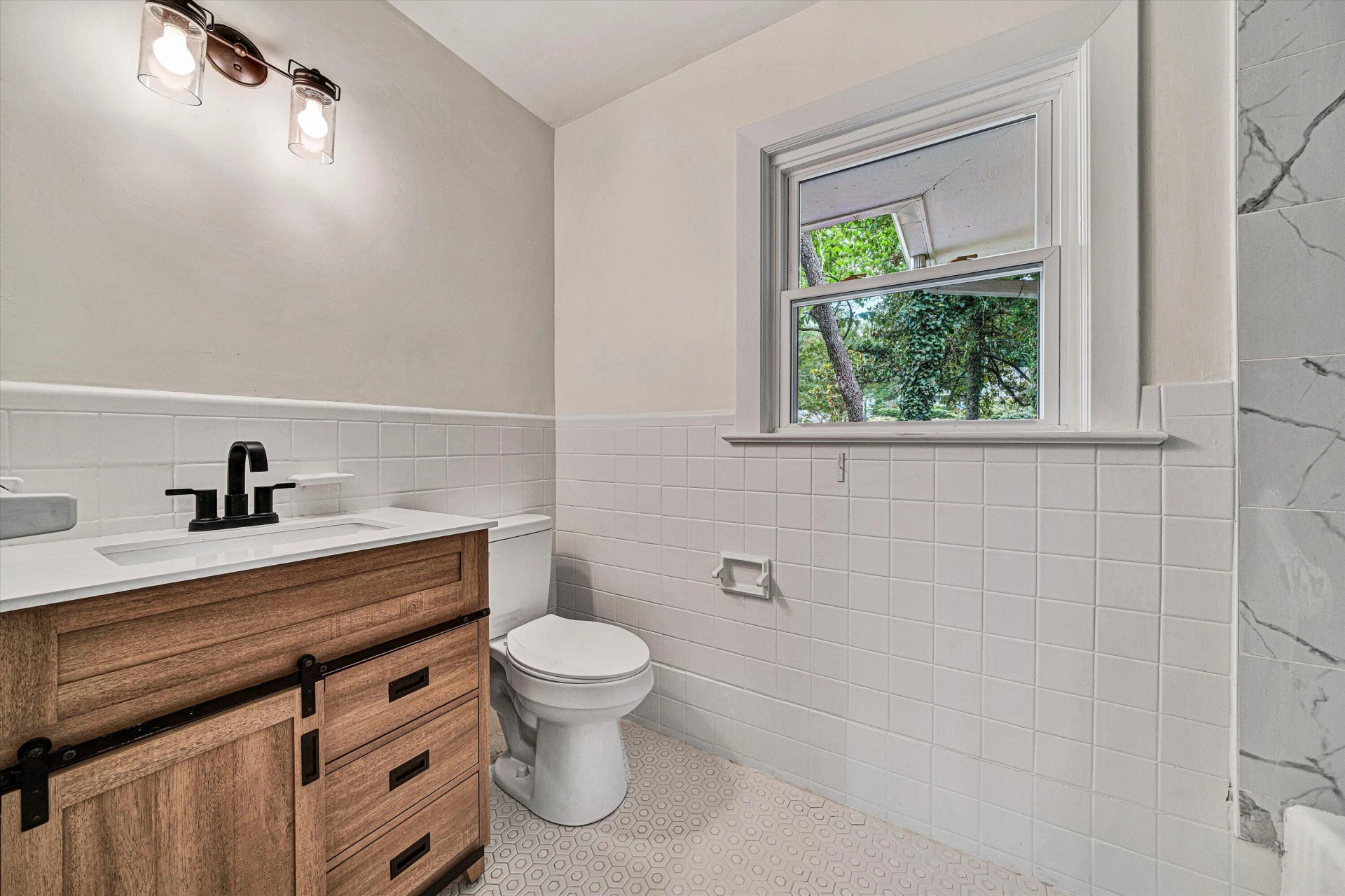 3751 Londonderry DR SW - Photo 16