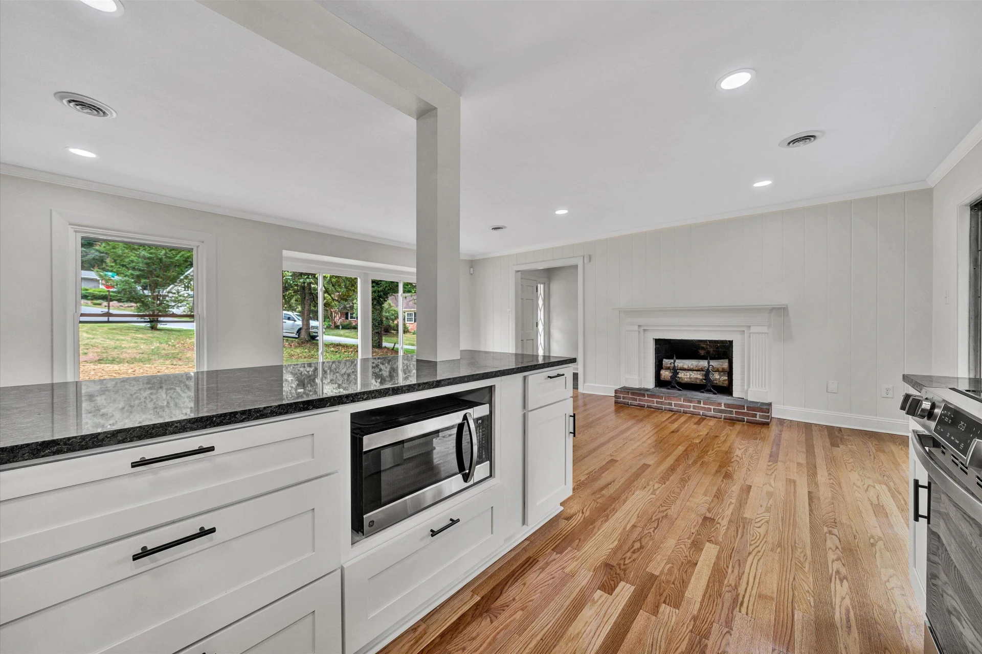 3751 Londonderry DR SW - Photo 25