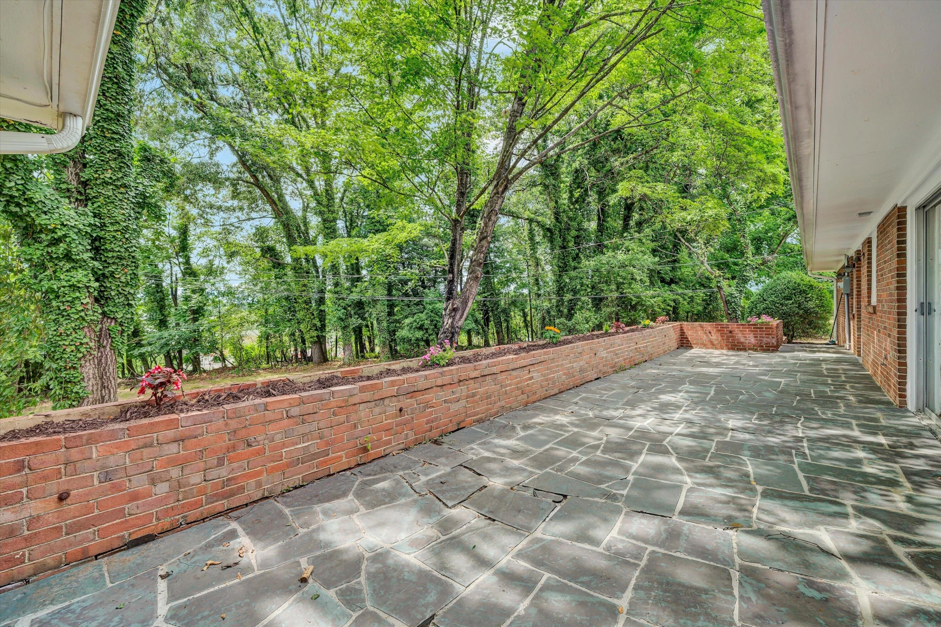 3751 Londonderry DR SW - Photo 36