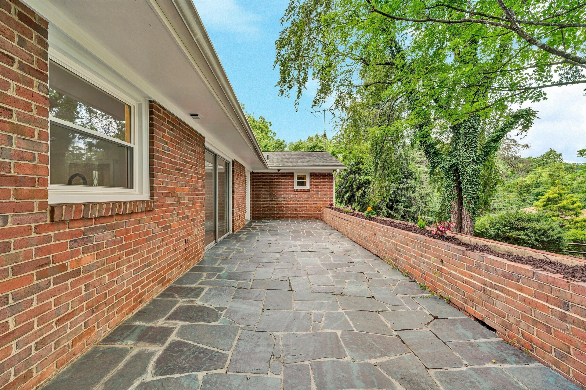 3751 Londonderry DR SW - Photo 37