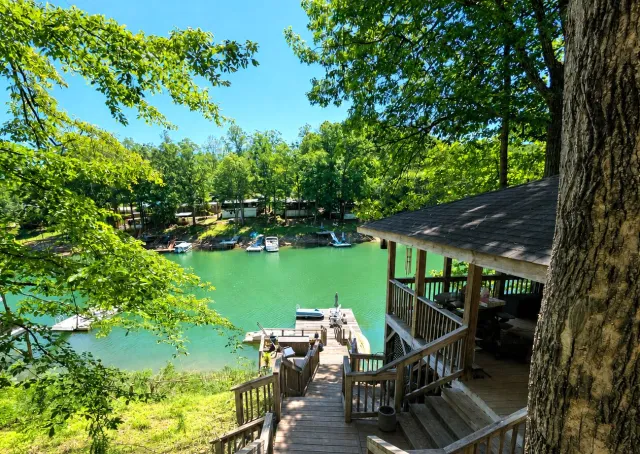 208 Munsons RD, Penhook, VA, 24137