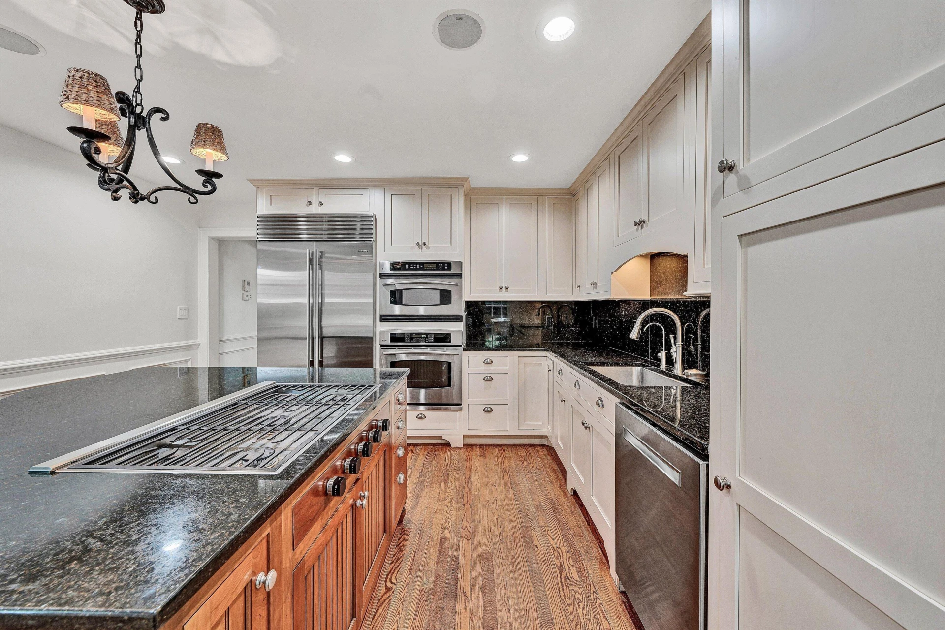 3052 Poplar LN SW - Photo 15