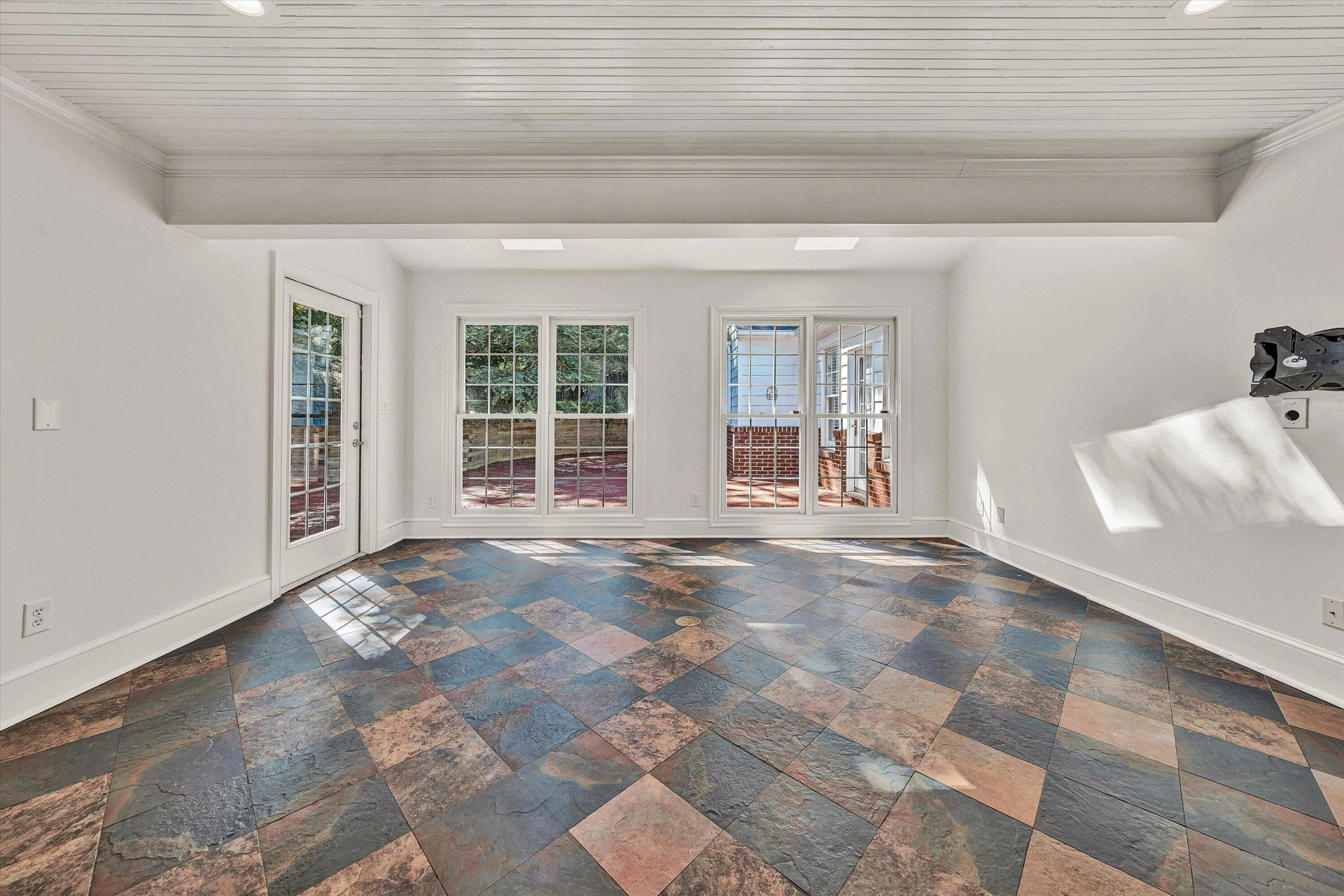 3052 Poplar LN SW - Photo 19