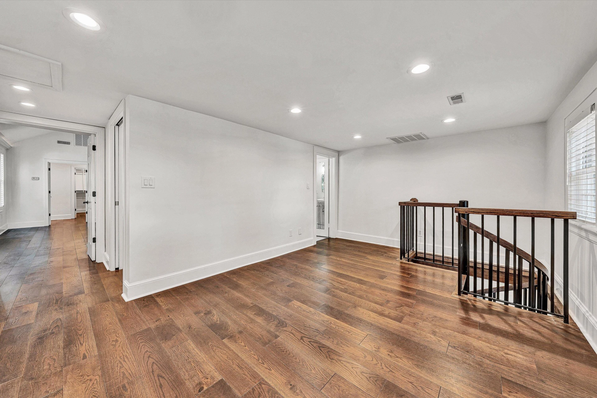 3052 Poplar LN SW - Photo 21