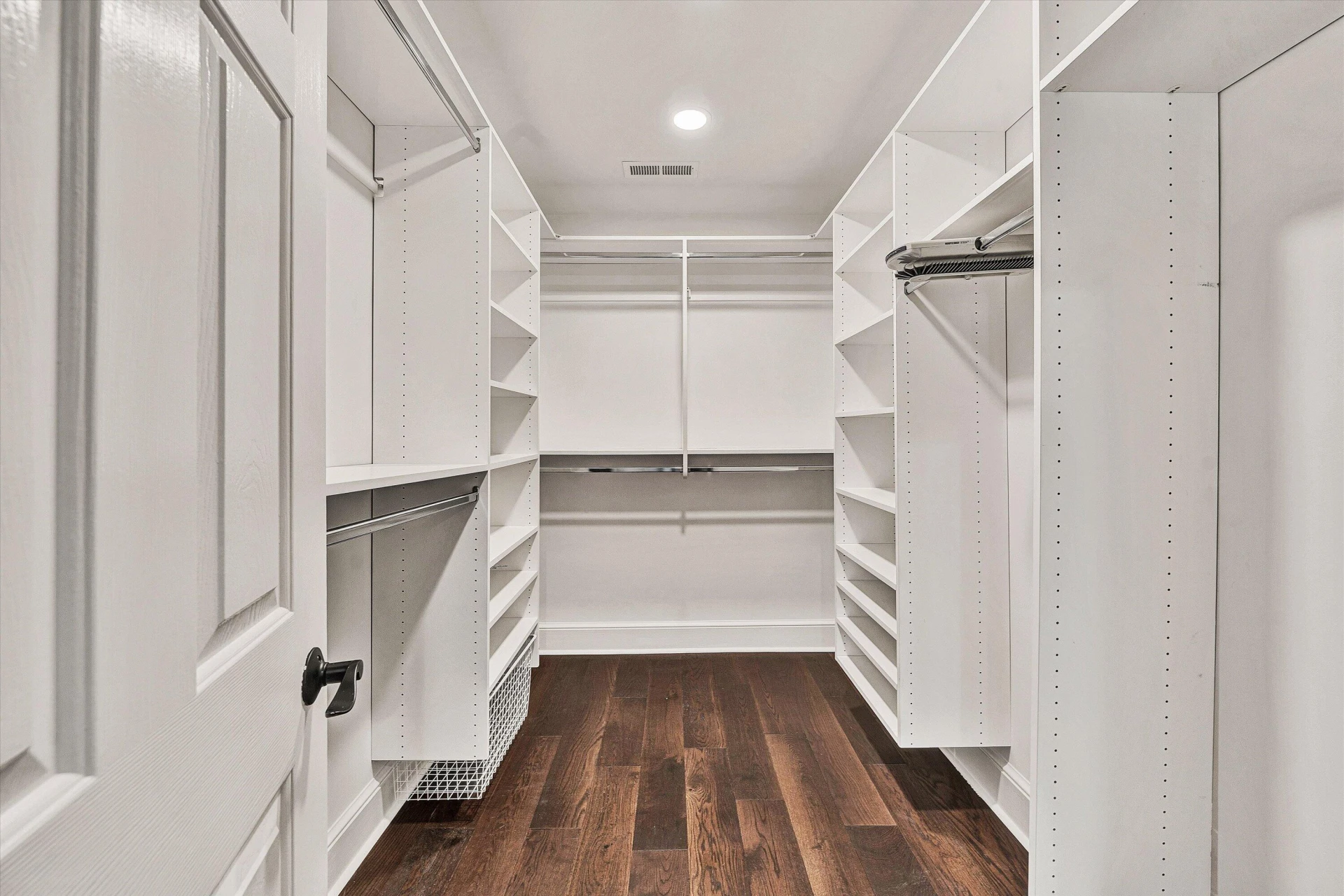 3052 Poplar LN SW - Photo 32
