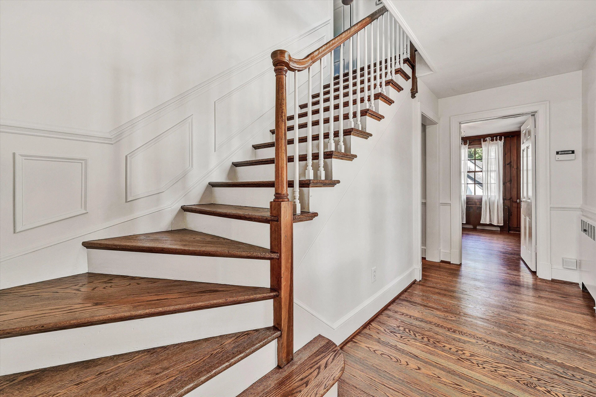 3052 Poplar LN SW - Photo 5