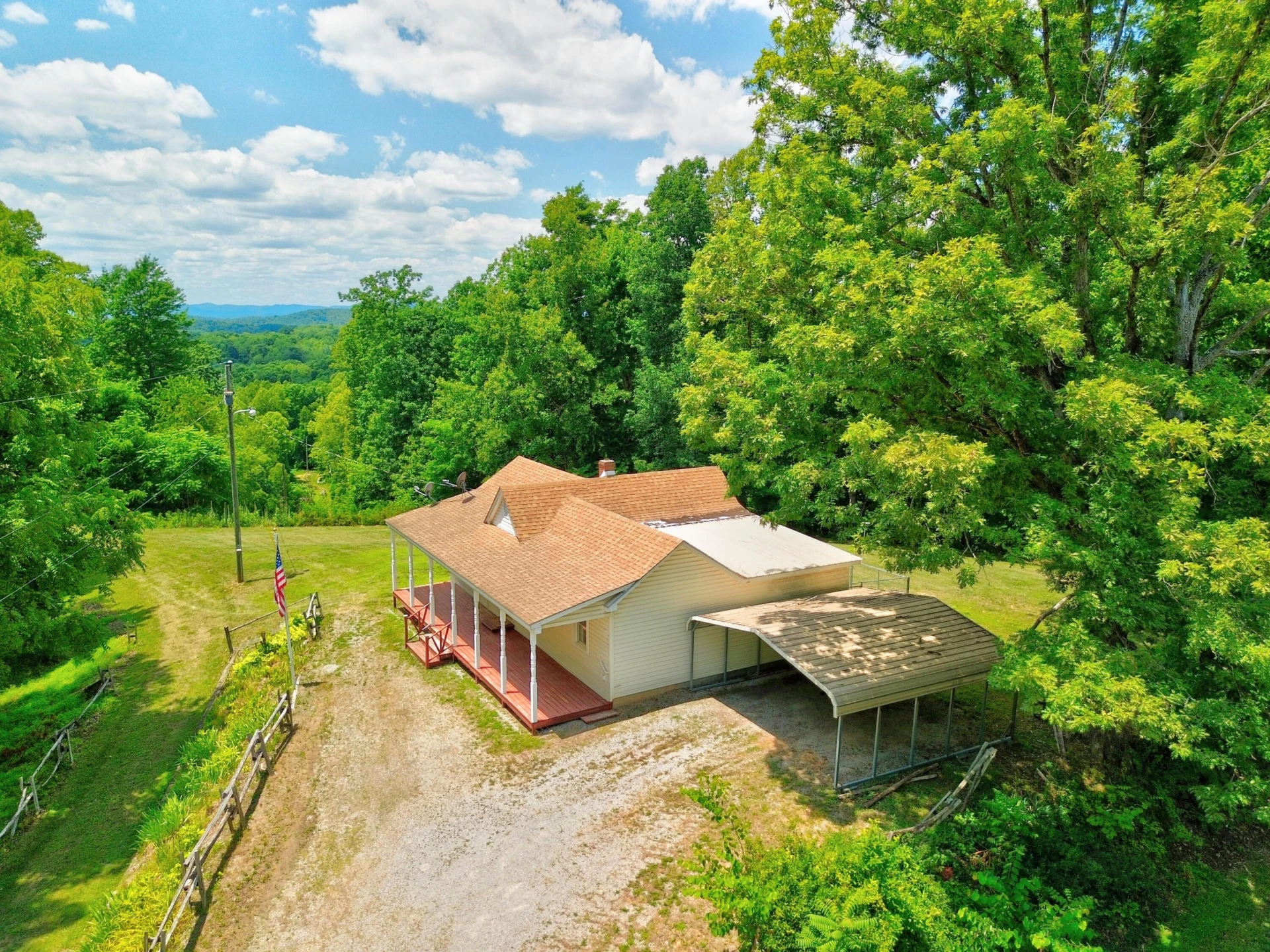 937 Waidsboro RD - Photo 2