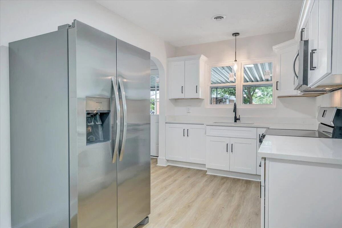 323 Whittaker AVE NE - Photo 14