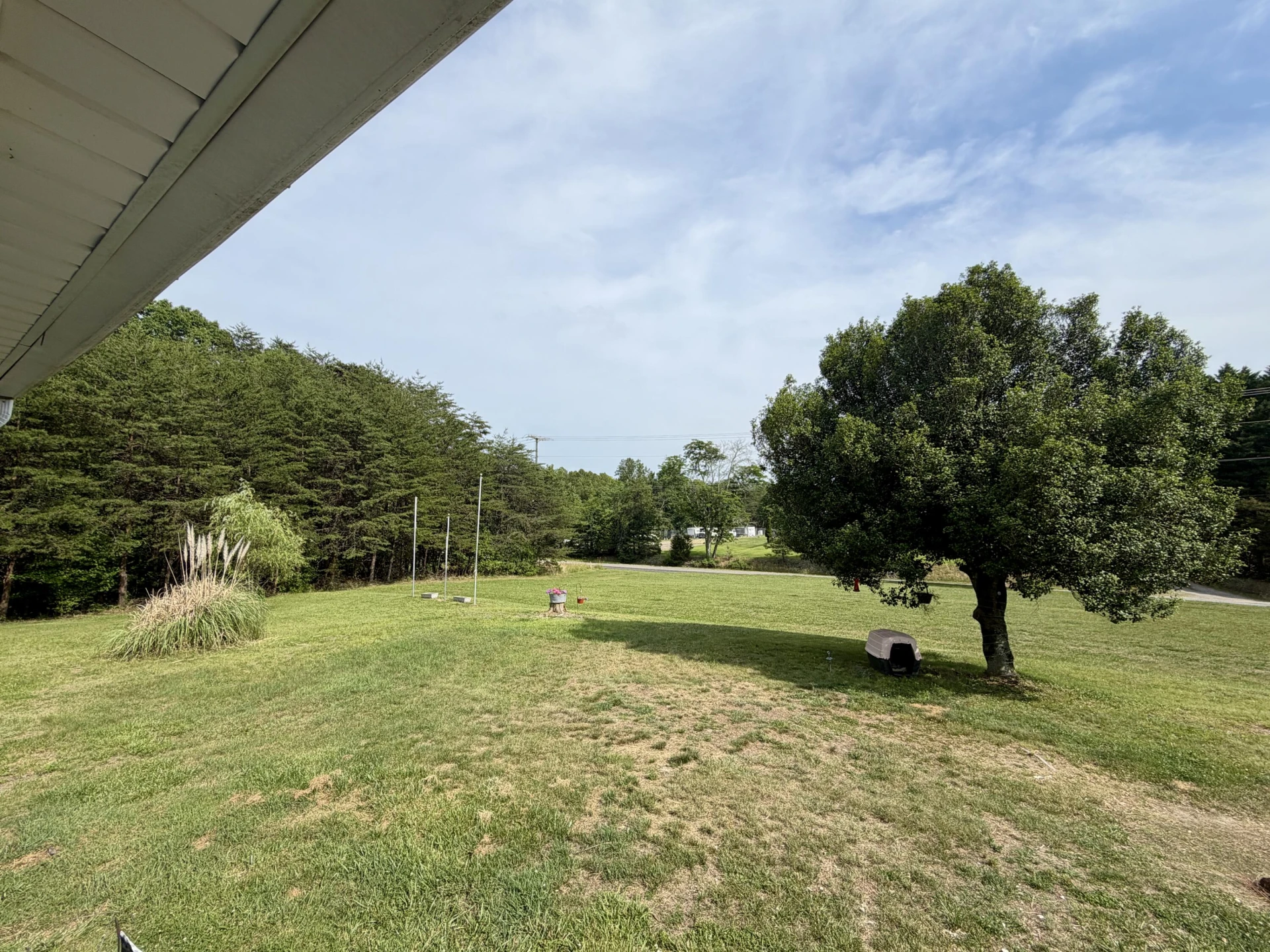 1491 Jones Ridge RD - Photo 2