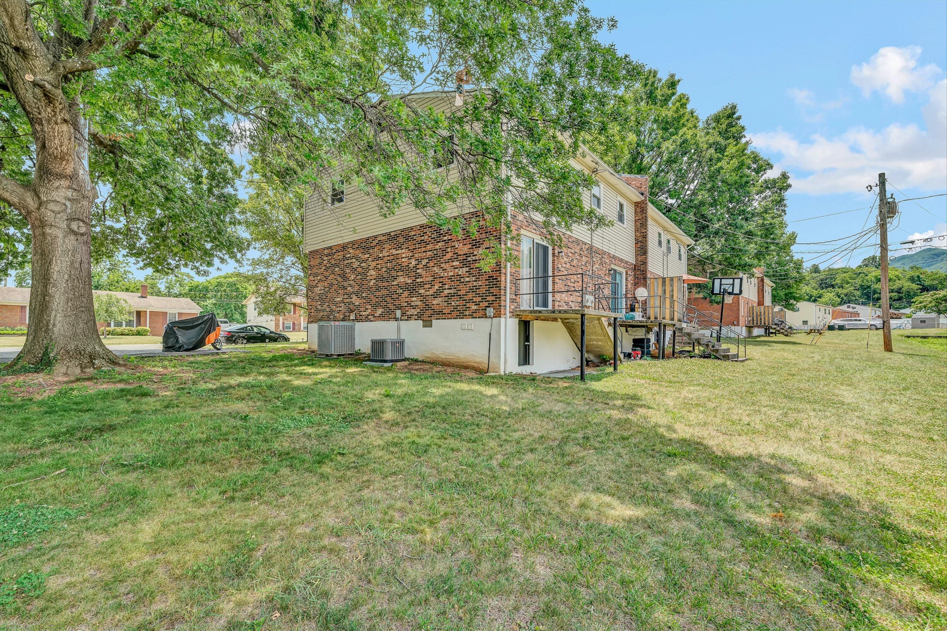 2153 Mulberry ST #2153, 2155,2157, 2159 - Photo 3