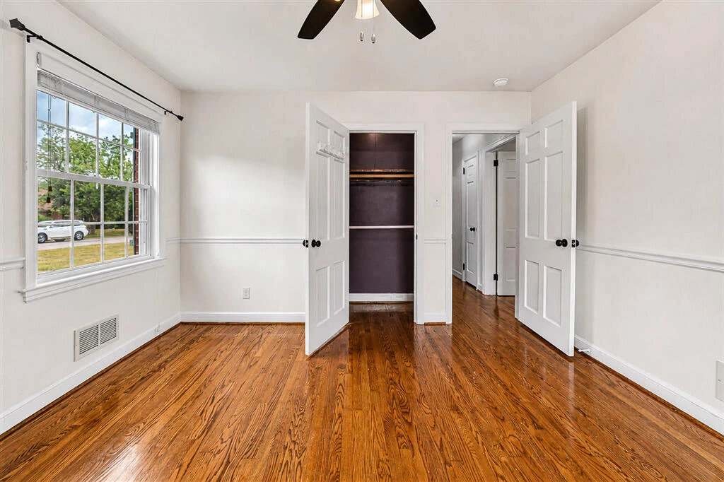 920 Tremont RD - Photo 22
