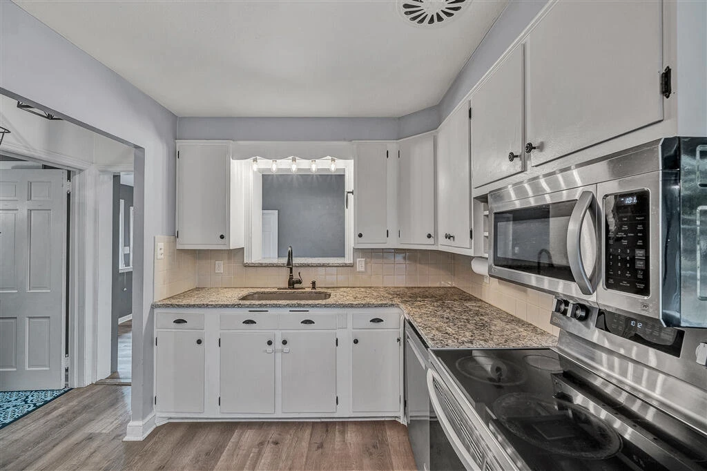 920 Tremont RD - Photo 6