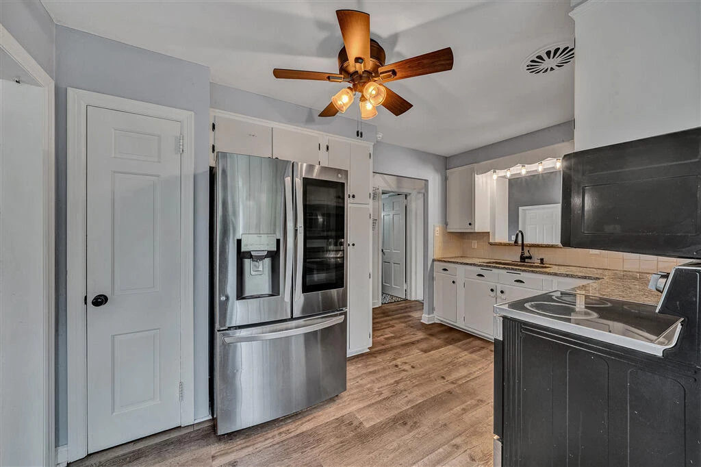 920 Tremont RD - Photo 7