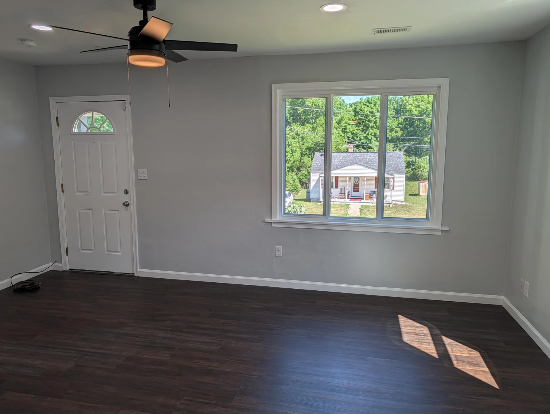 1323 Dudley ST NW - Photo 3