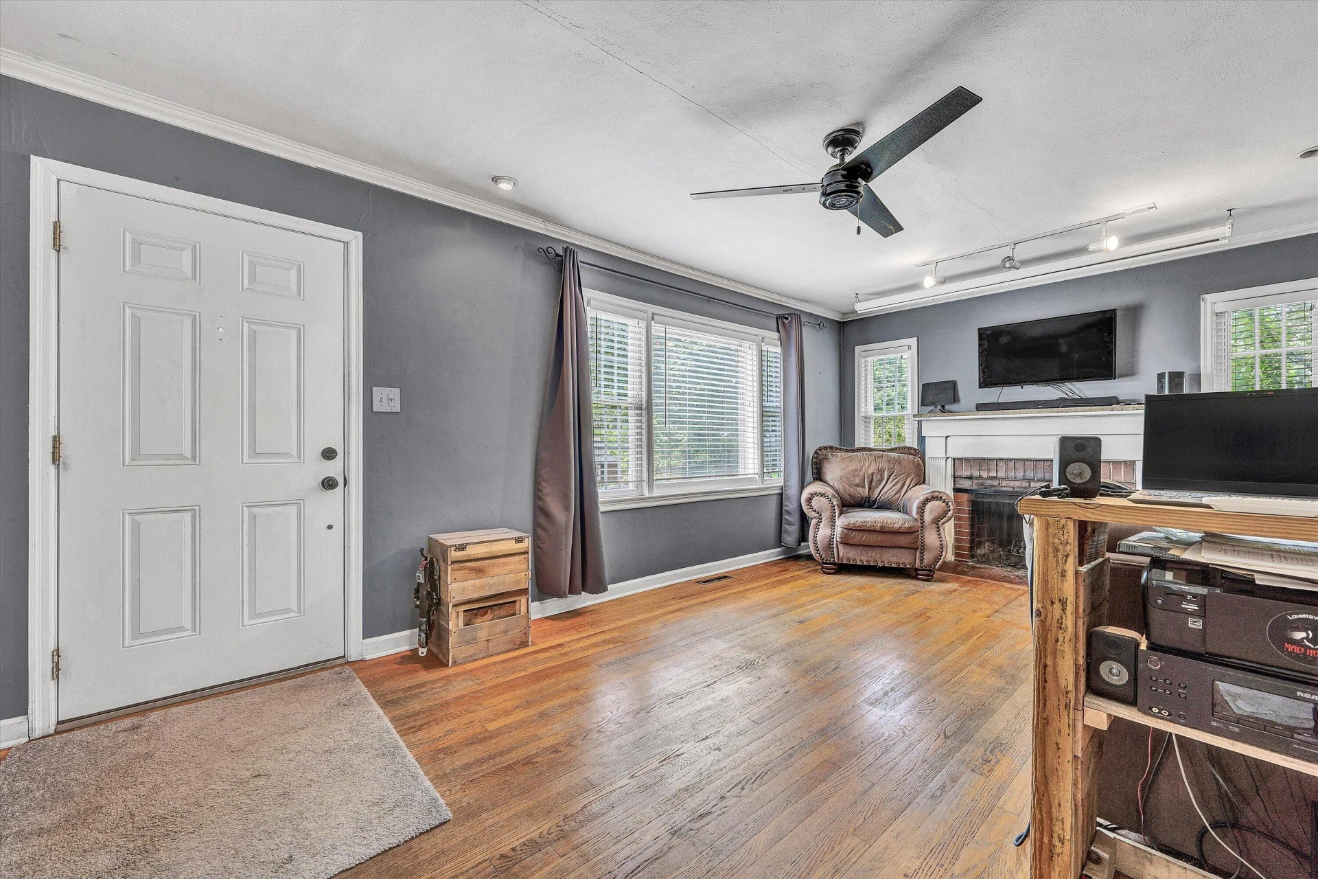 2750 Derwent DR SW - Photo 6