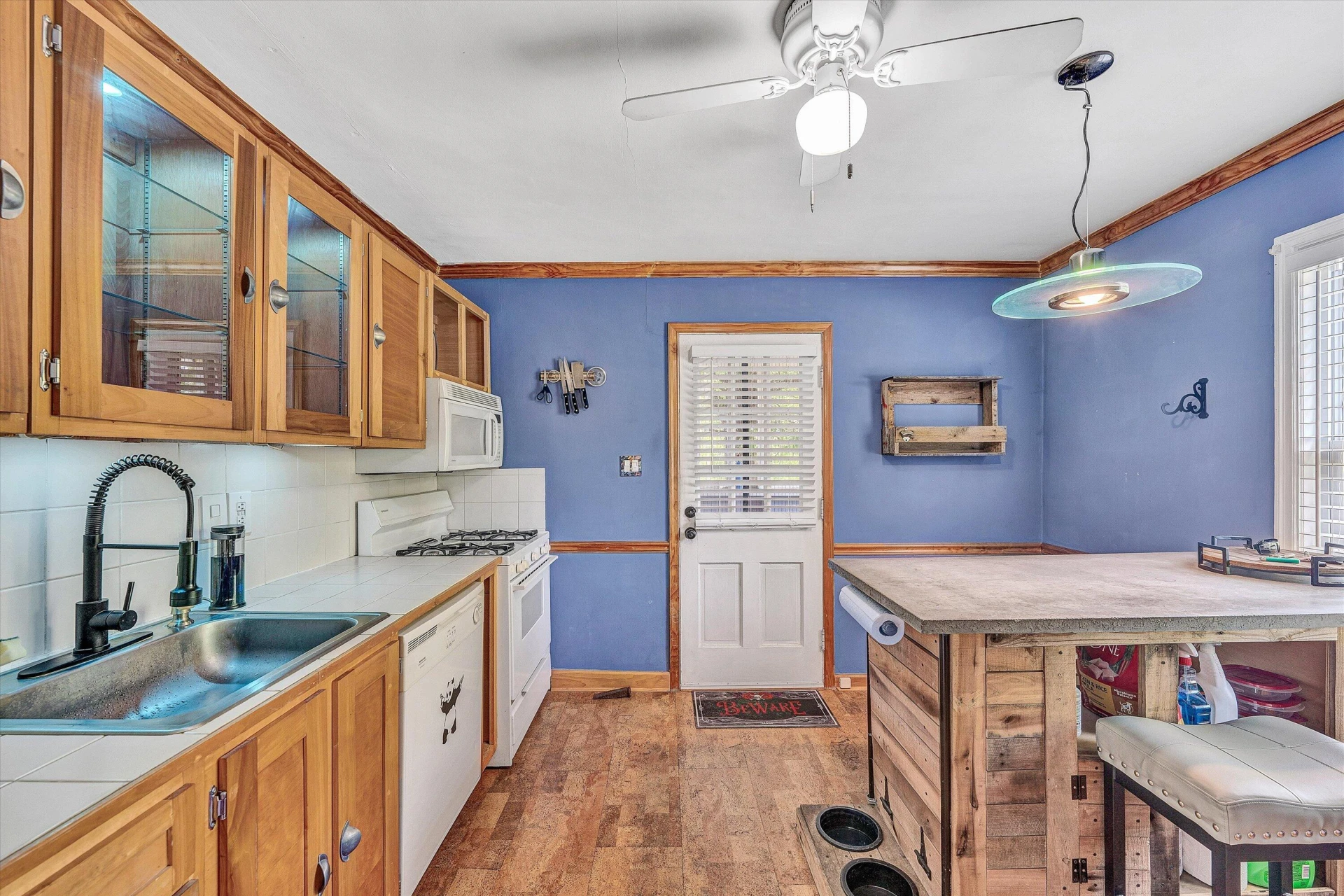 2750 Derwent DR SW - Photo 9