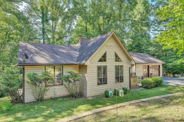 400 W Beaver Dam CT, Goodview, VA, 24095
