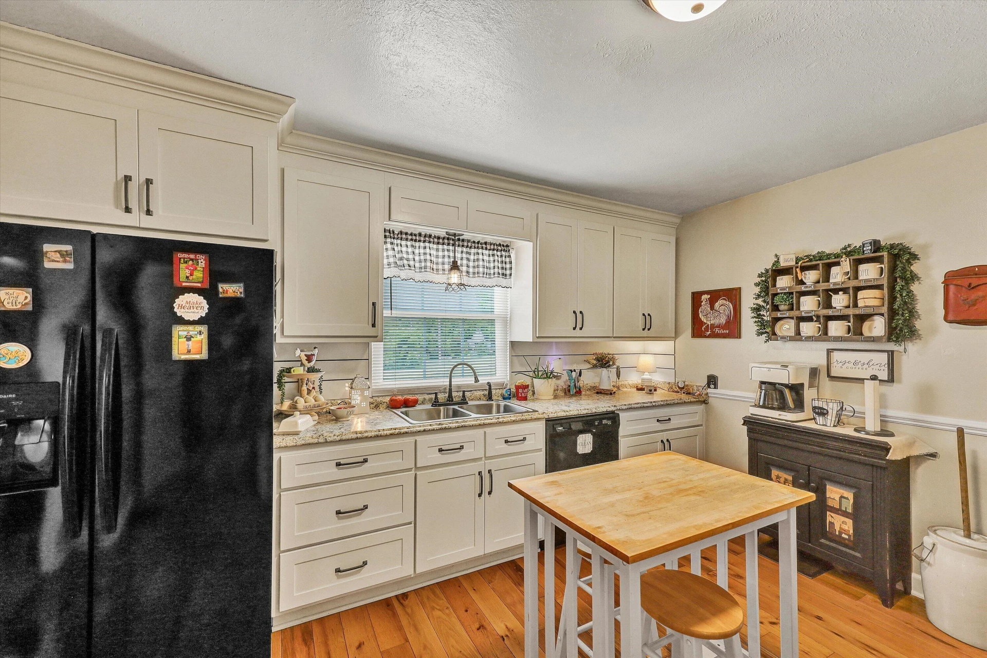 270 W COLLEGE ST - Photo 10