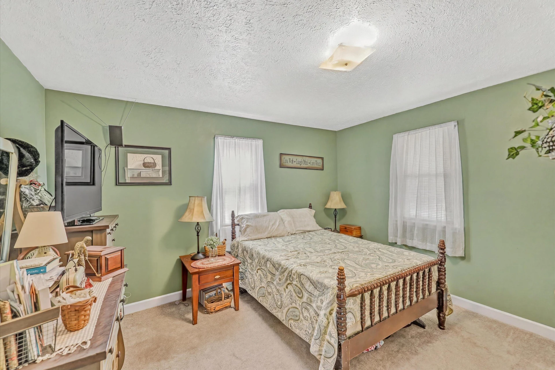270 W COLLEGE ST - Photo 13