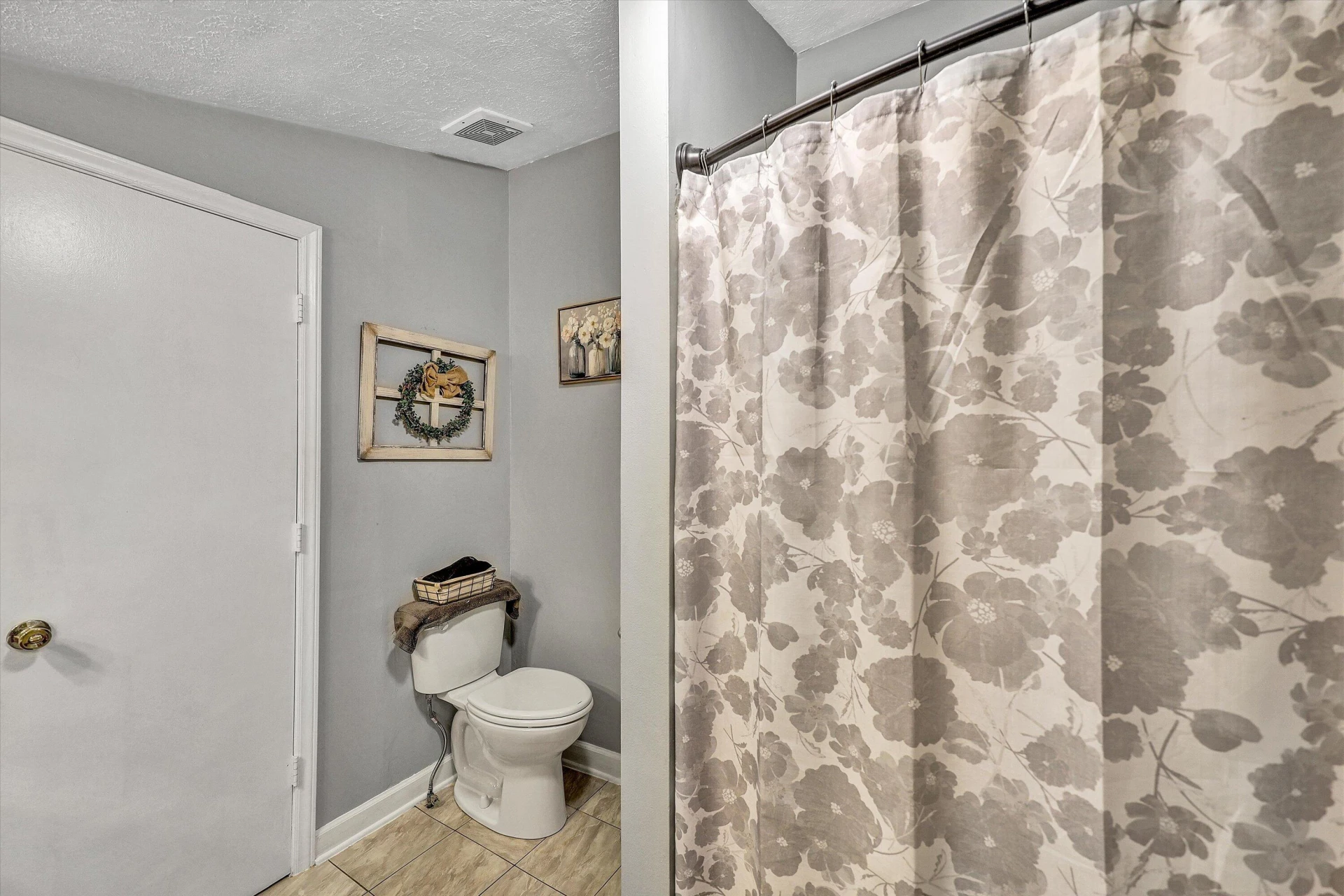 270 W COLLEGE ST - Photo 16