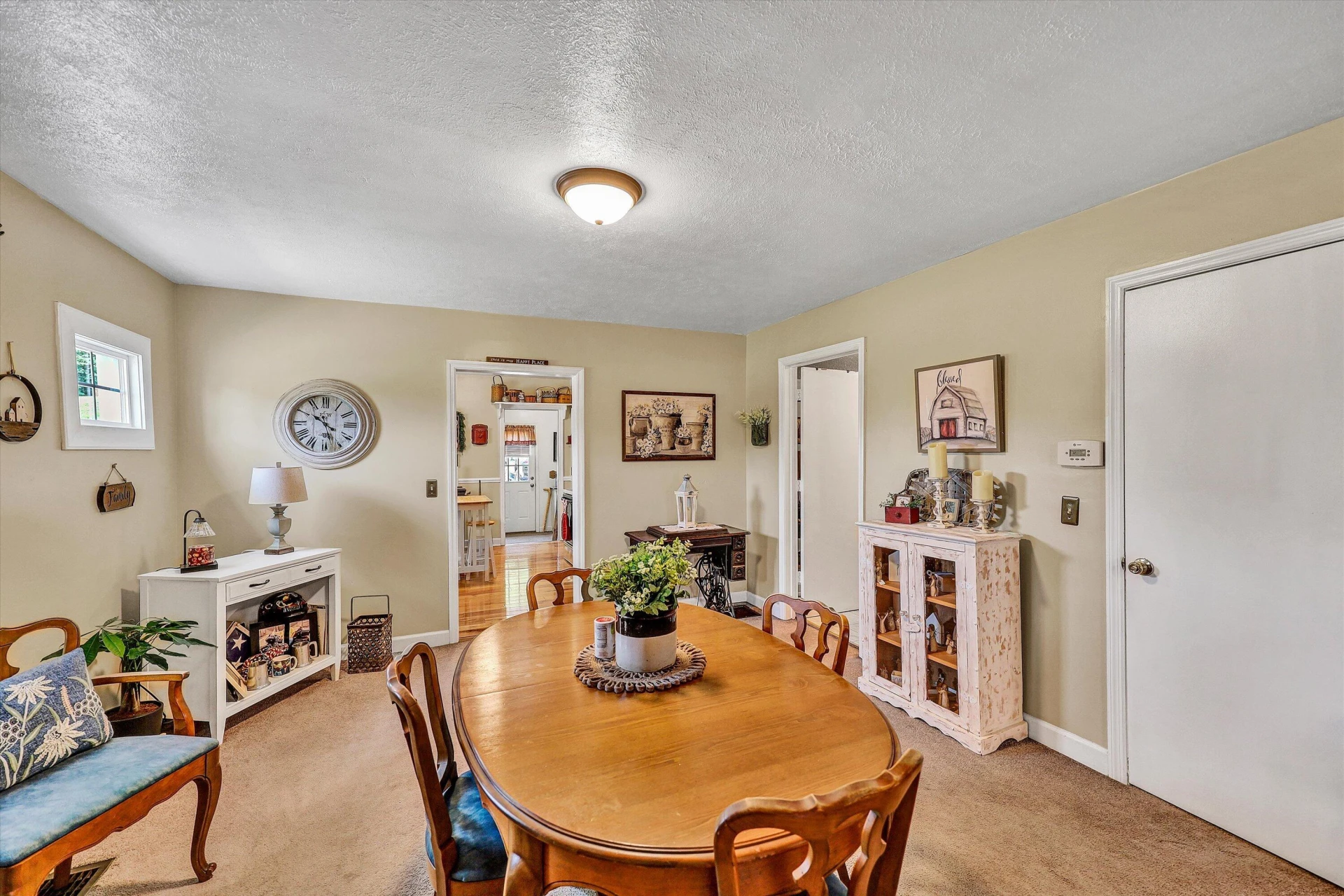 270 W COLLEGE ST - Photo 7
