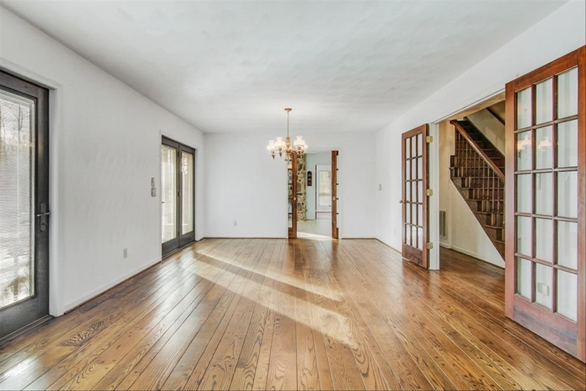 570 MIREY BRANCH RD - Photo 5
