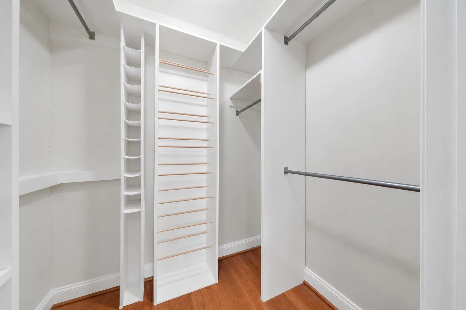 1700 Home CIR - Photo 18