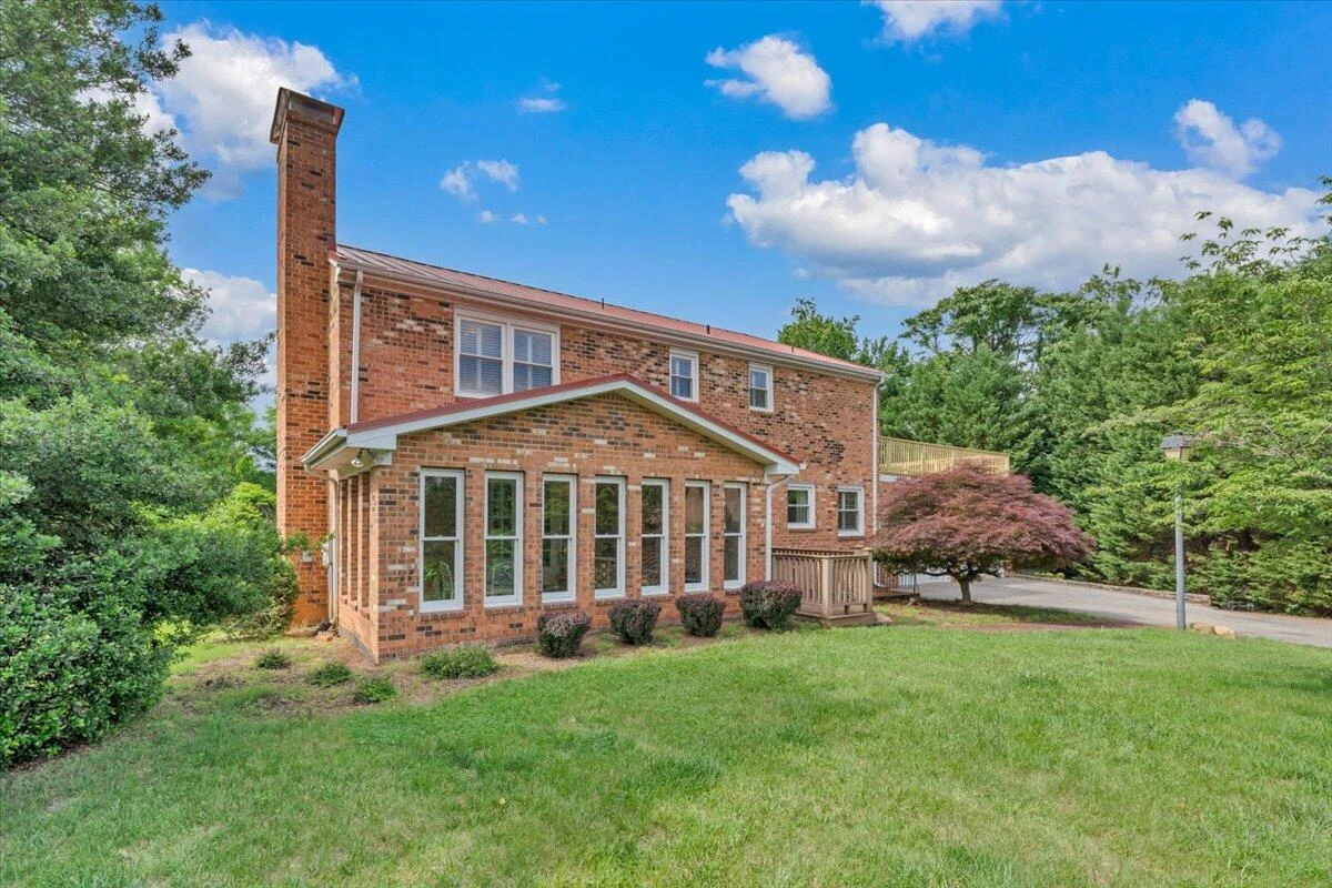 1700 Home CIR - Photo 24
