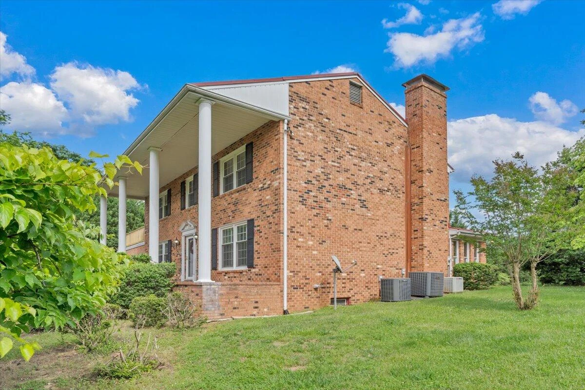 1700 Home CIR - Photo 26
