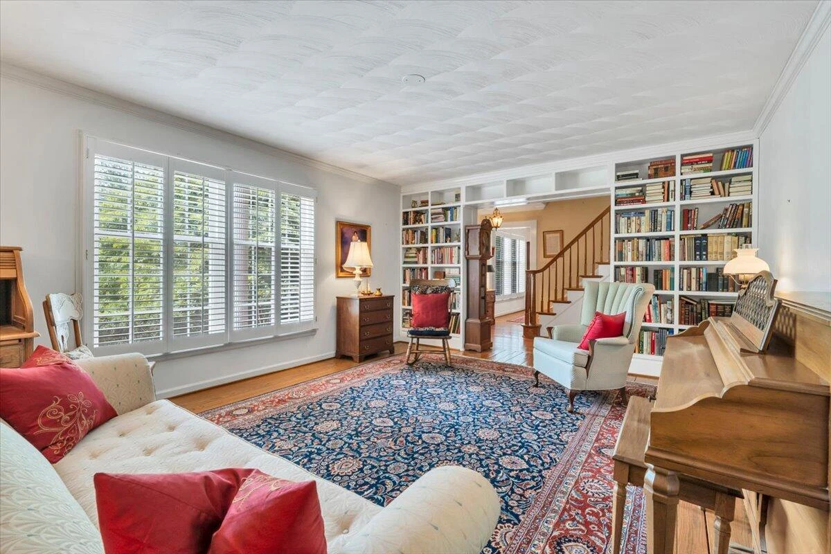1700 Home CIR - Photo 6