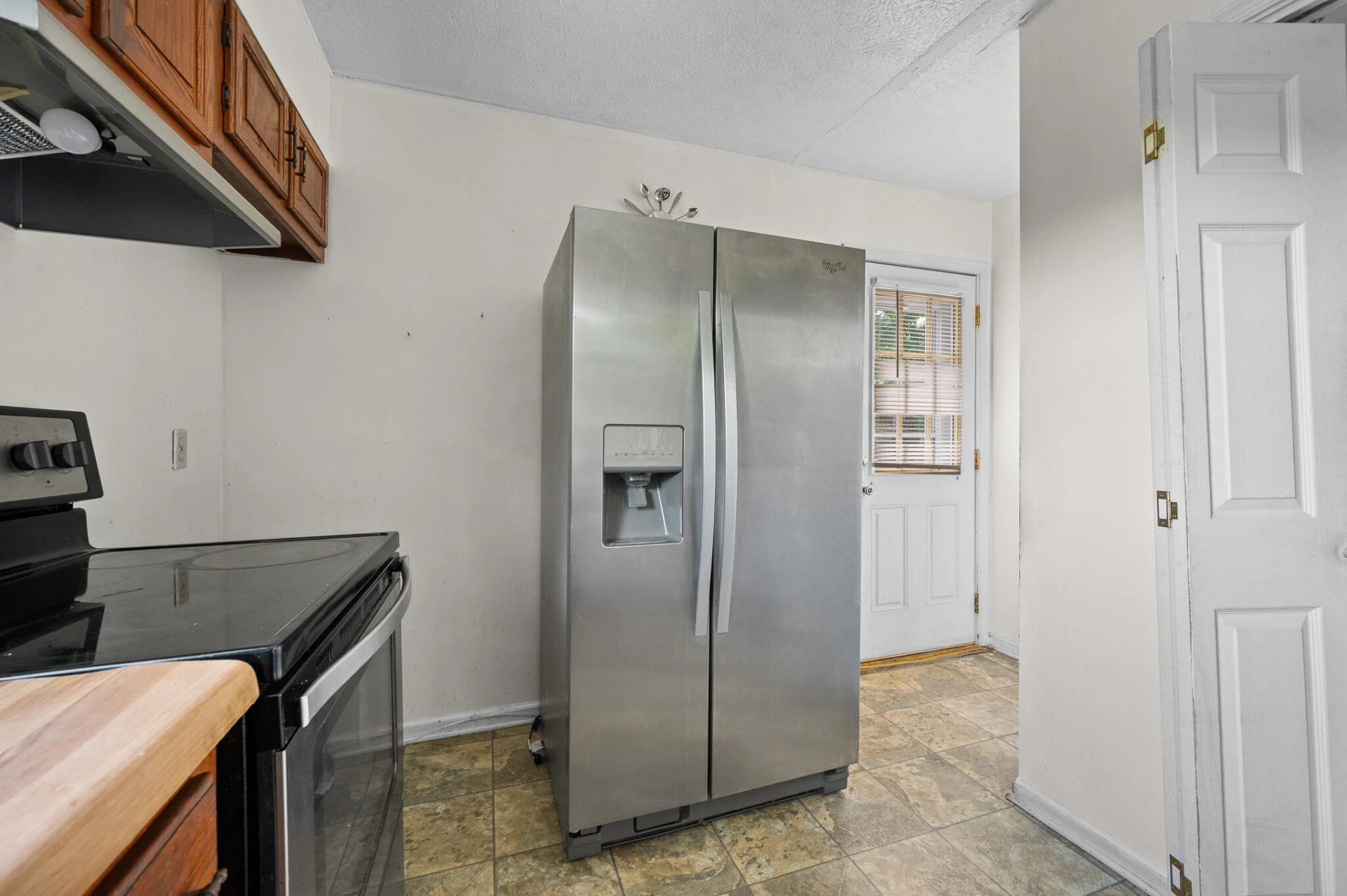 2145 McGhee ST - Photo 14