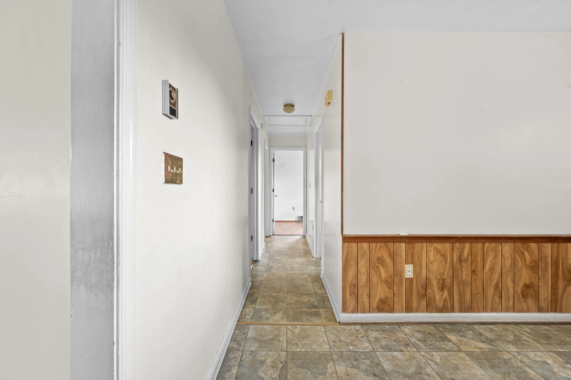 2145 McGhee ST - Photo 16