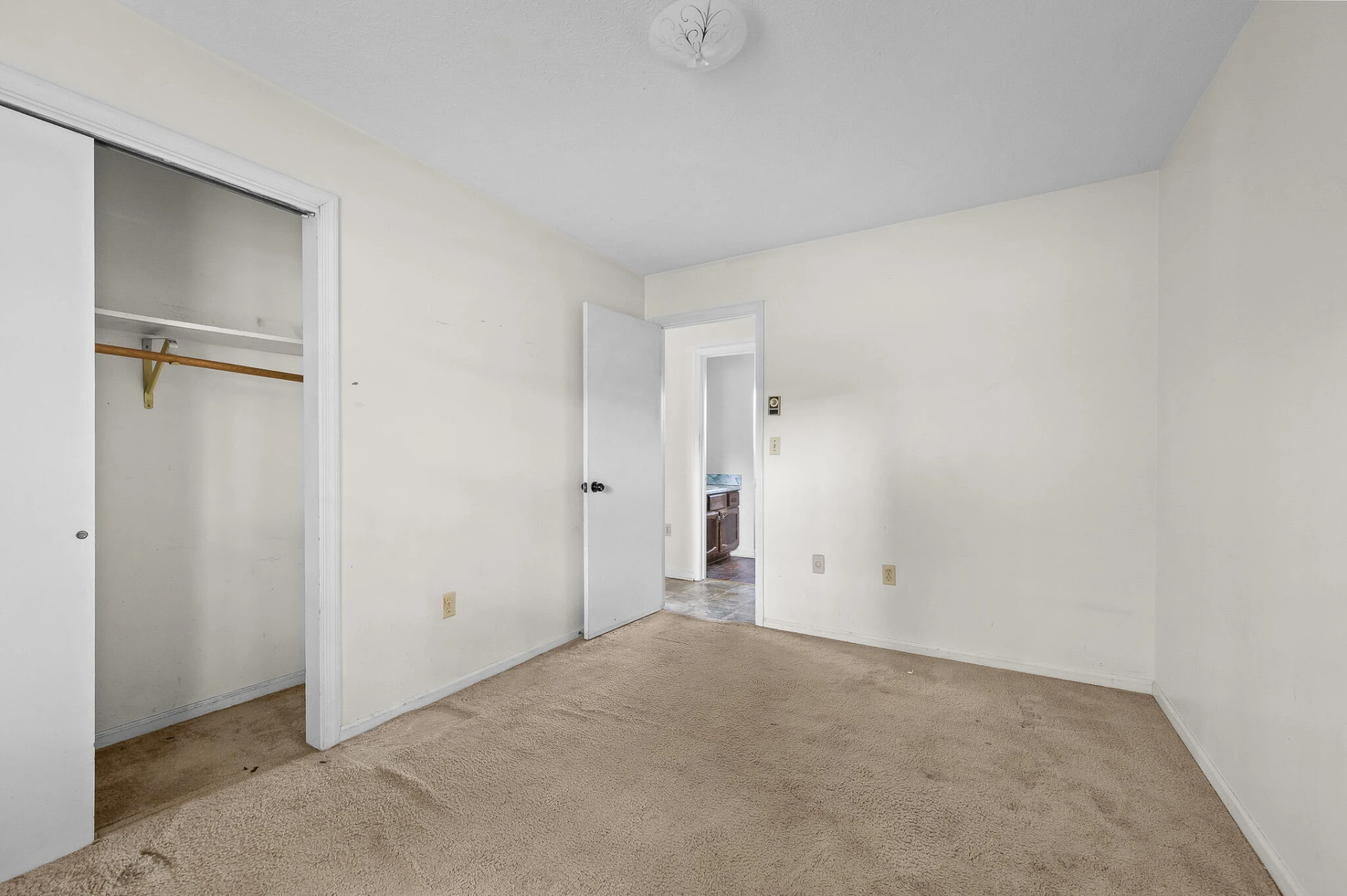 2145 McGhee ST - Photo 18