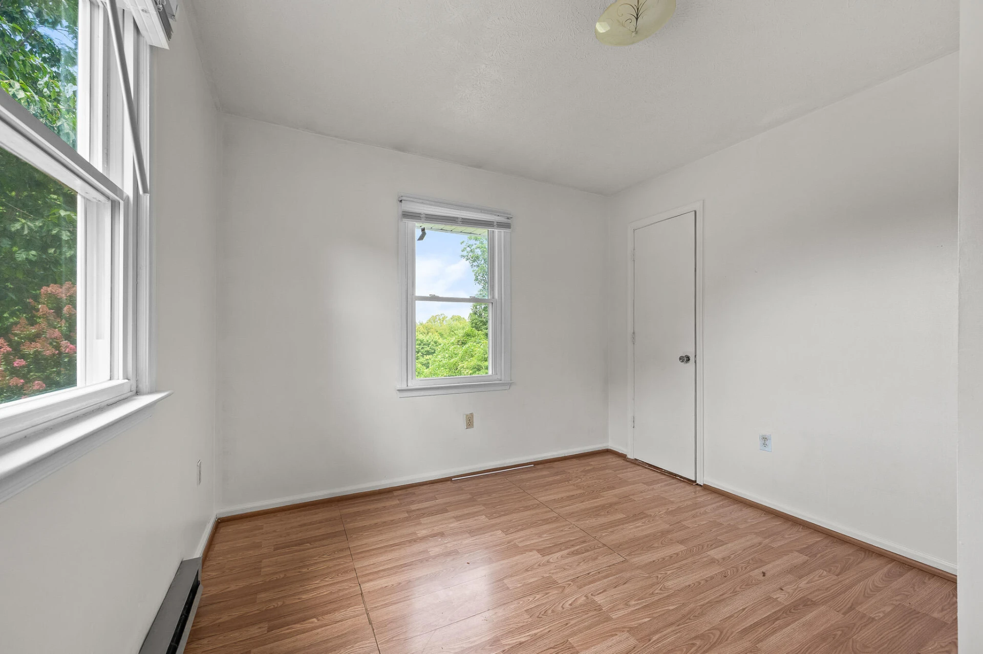 2145 McGhee ST - Photo 20