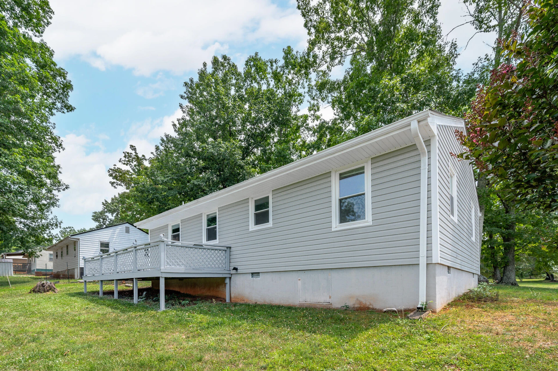 2145 McGhee ST - Photo 26